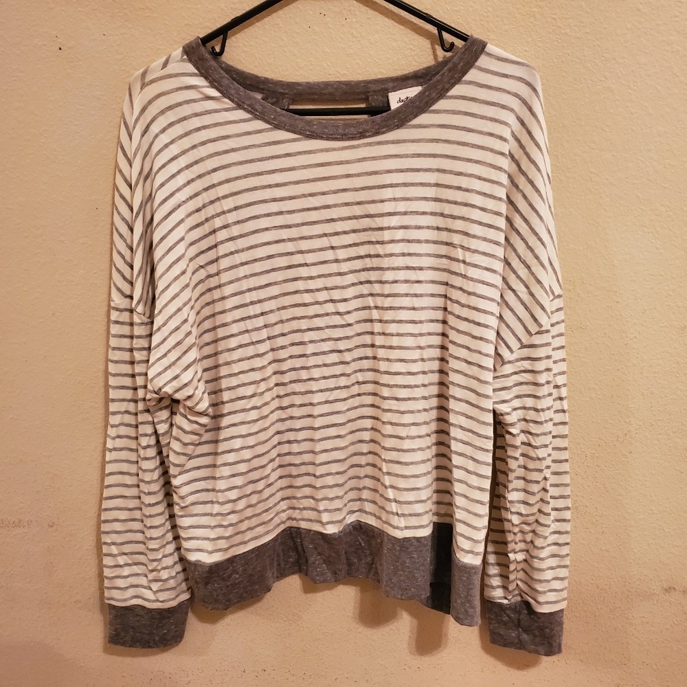 Buckle open back long sleeve